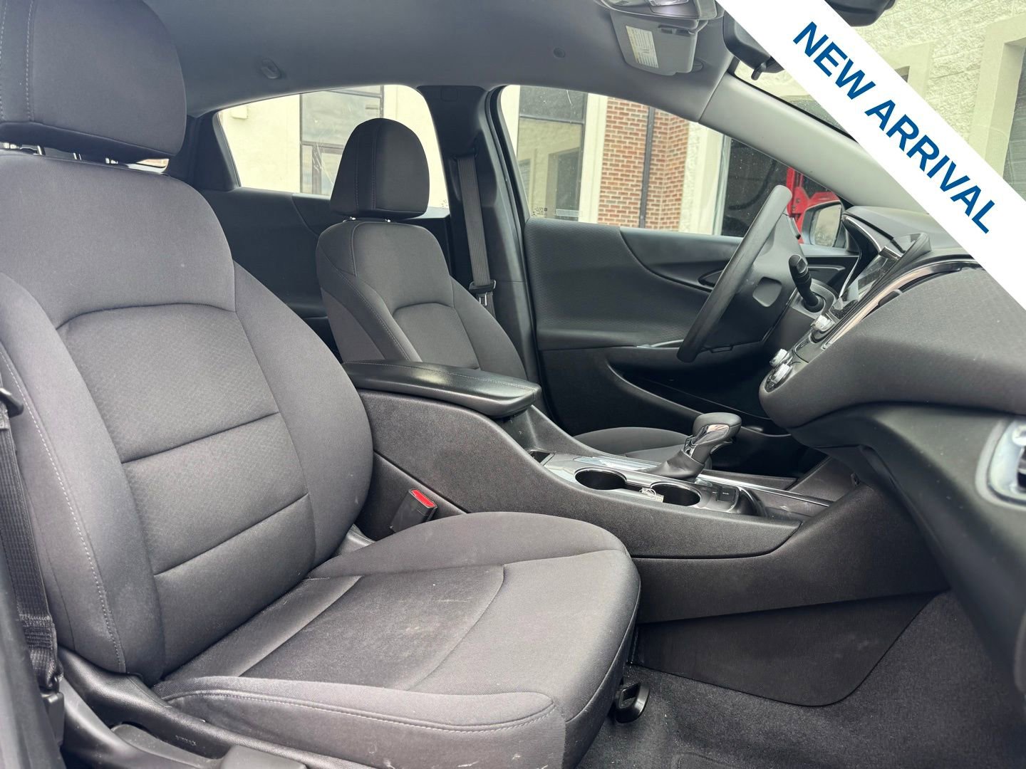 Used 2021 Chevrolet Malibu LT image 9