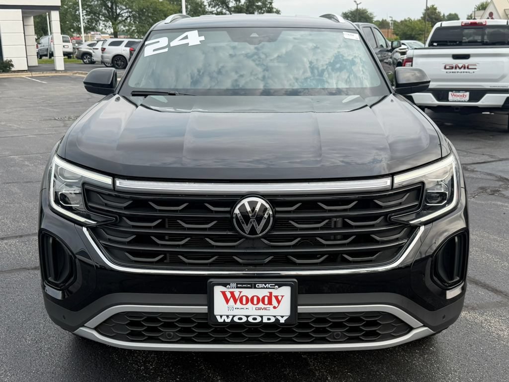 Used 2024 Volkswagen Atlas Cross Sport SE AWD/4WD image 19