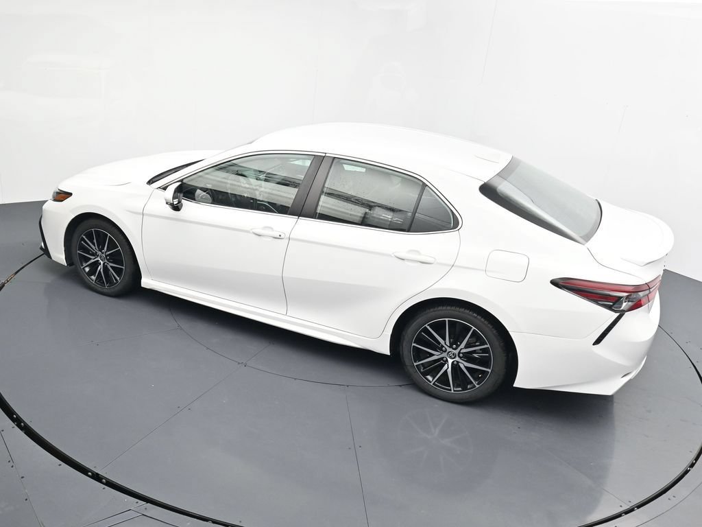 Used 2024 Toyota Camry SE FWD image 24