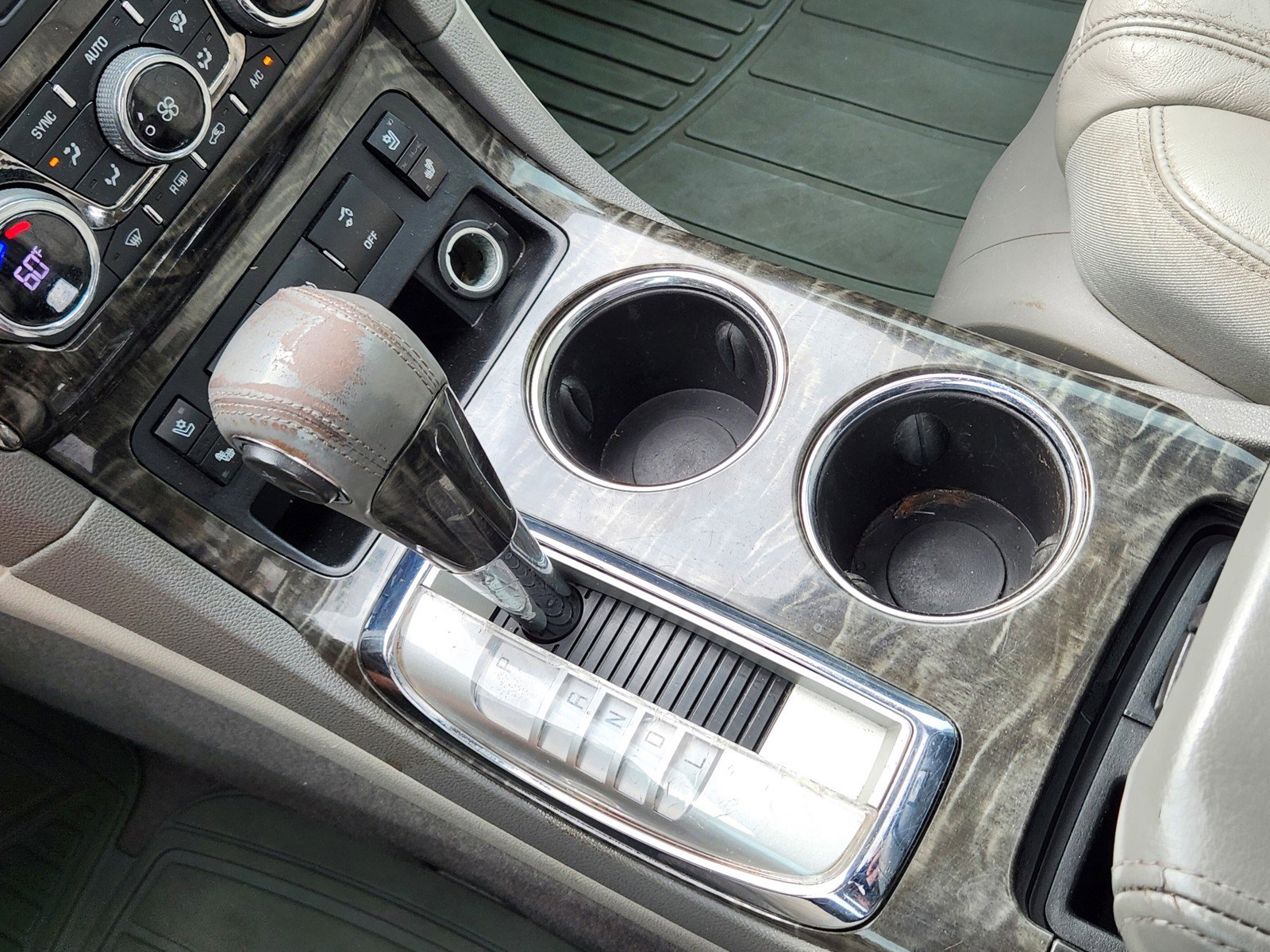 Used 2013 Buick Enclave Premium w/ LPO, Cargo Convenience Pkg image 18