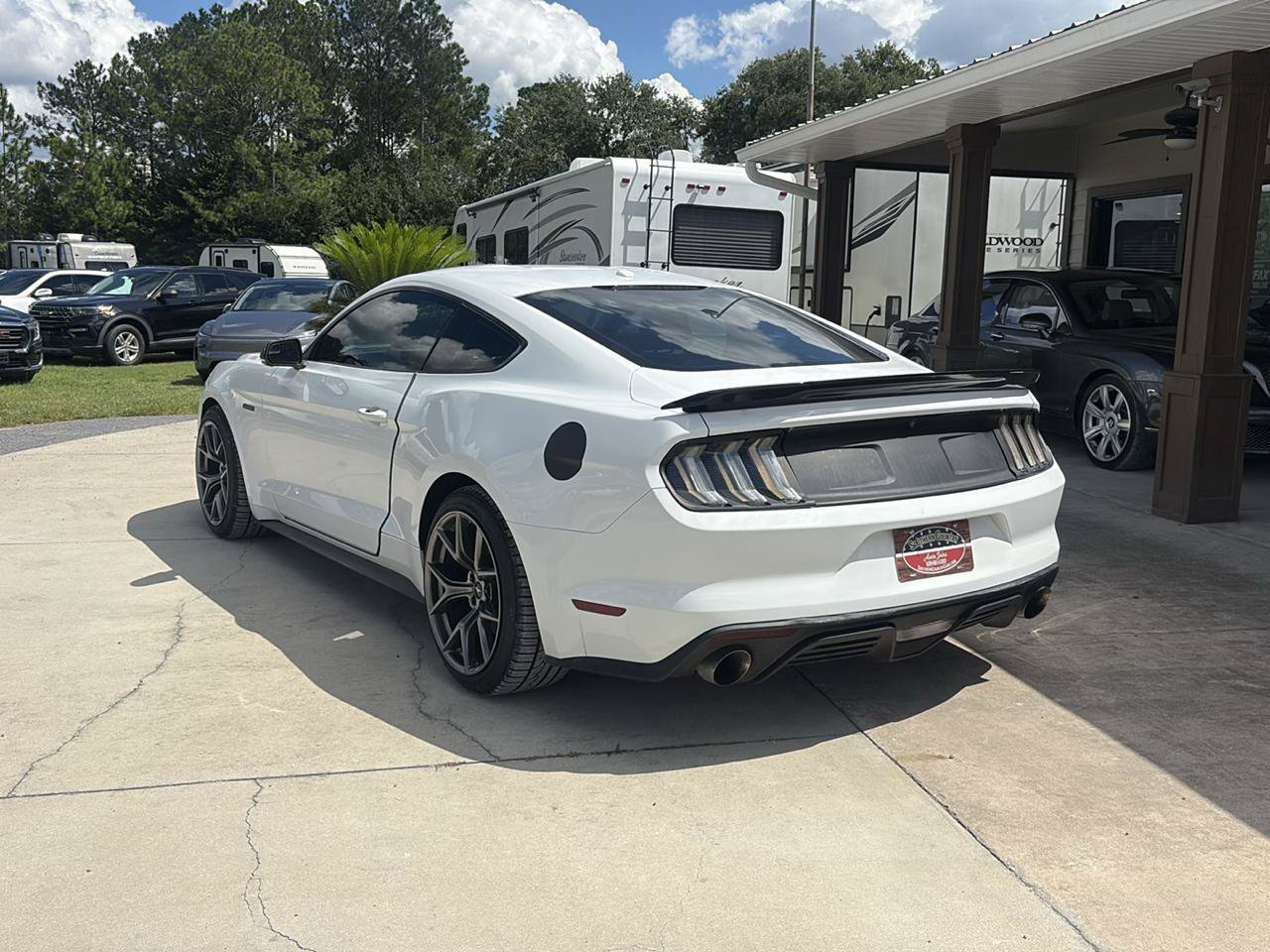Used 2017 Ford Mustang Premium RWD image 7