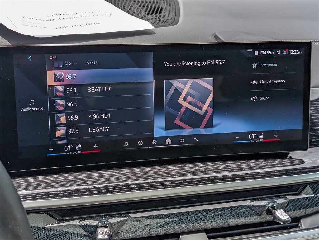 Used 2025 BMW X5 xDrive40i w/ Executive Package image 30