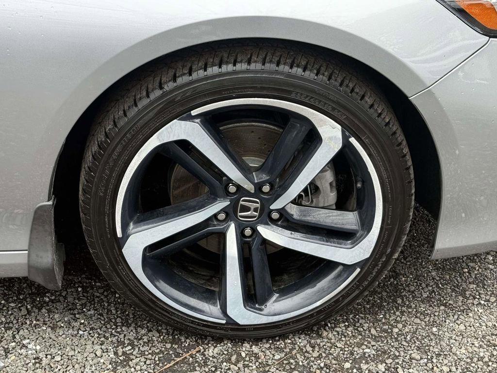 Used 2019 Honda Accord Touring image 7