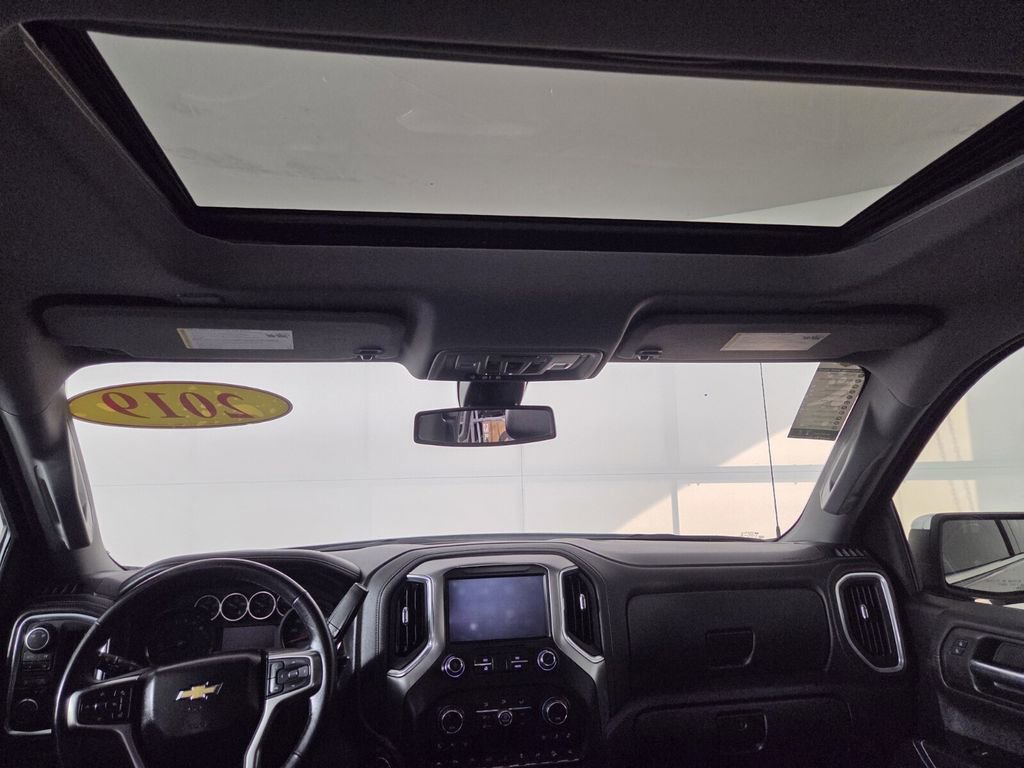 Used 2019 Chevrolet Silverado 1500 LTZ w/ LTZ Premium Package AWD/4WD image 29