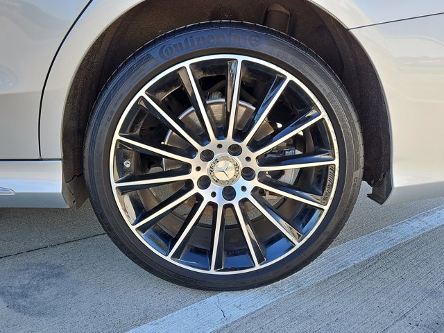 Used 2015 Mercedes-Benz C 300 4MATIC Sedan image 21