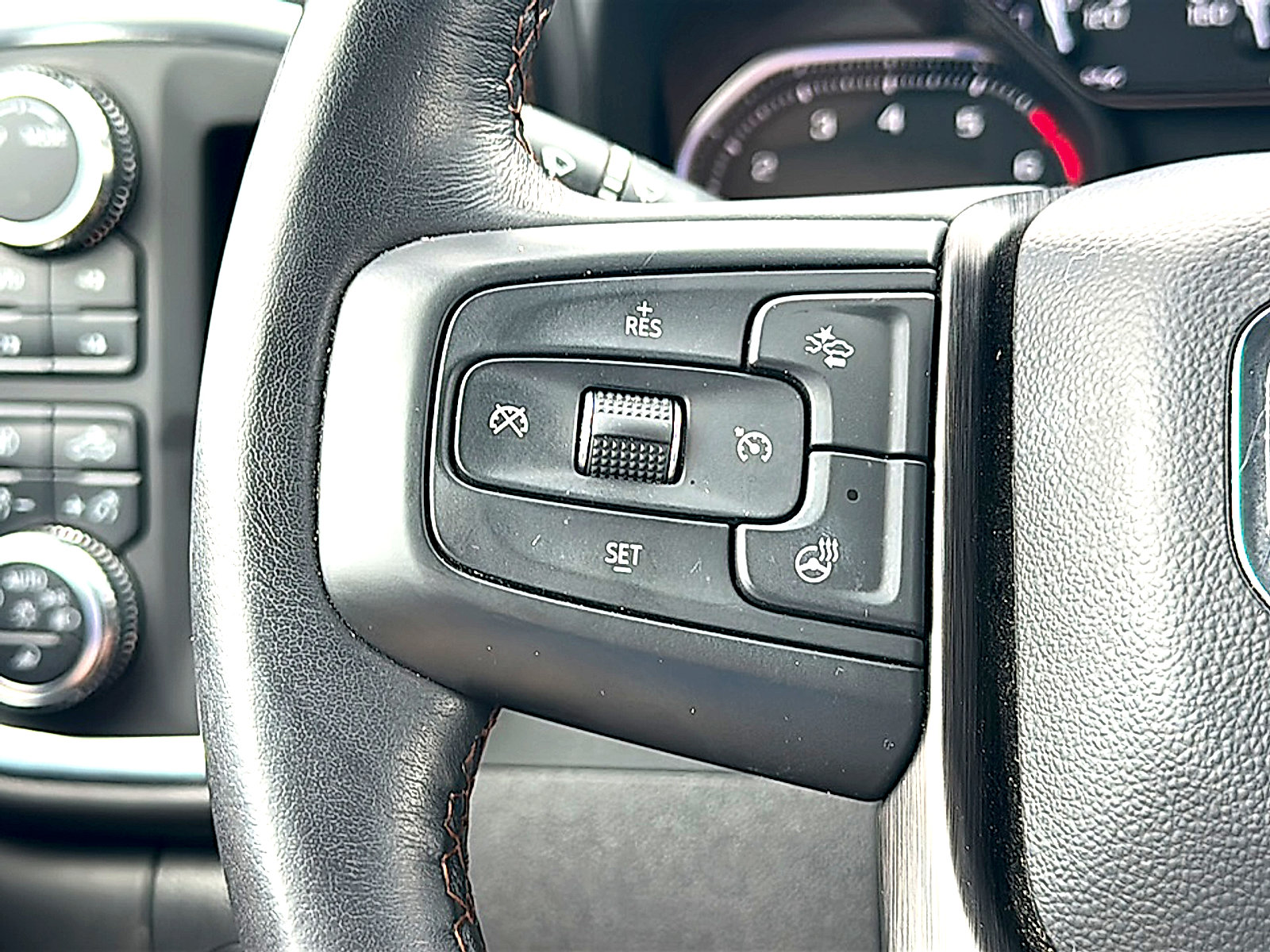 Used 2022 GMC Sierra 1500 AT4 w/ AT4 Preferred Package image 29