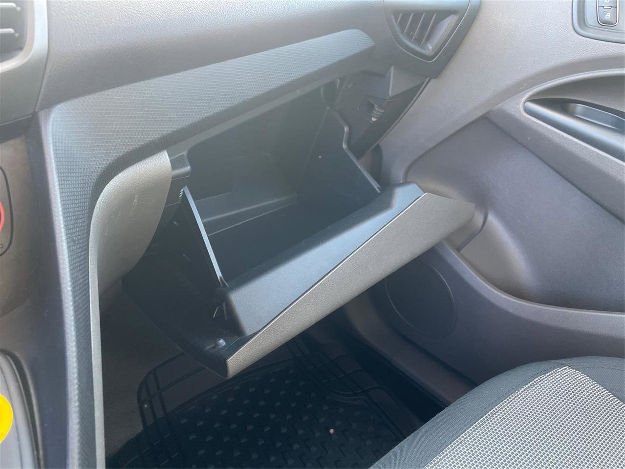 Used 2020 Ford Transit Connect XL image 48