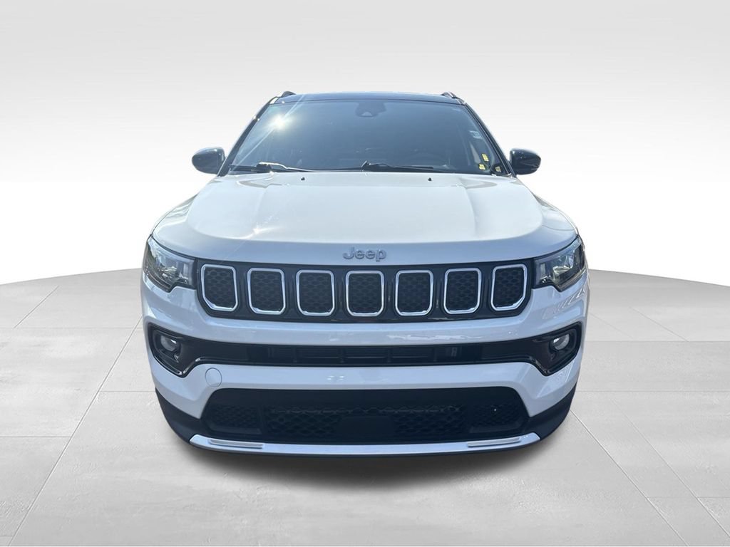 Certified 2023 Jeep Compass Limited AWD/4WD image 9