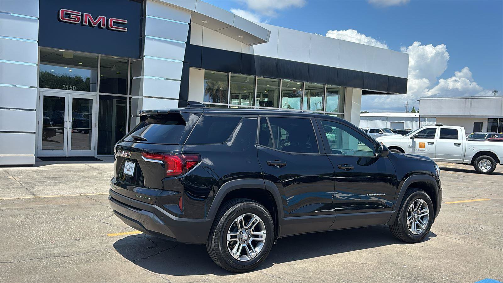 Certified 2025 GMC Terrain Elevation AWD/4WD image 7