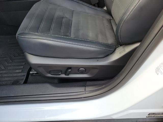 Used 2024 Mitsubishi Outlander SE Black Edition image 21