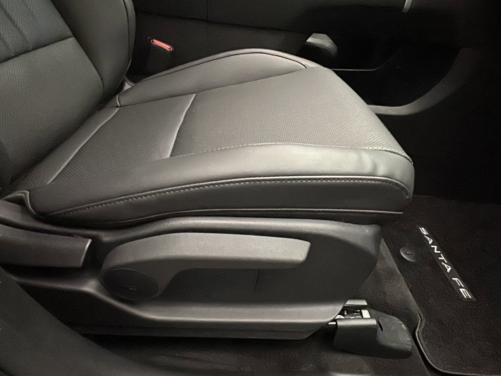 Used 2025 Hyundai Santa Fe SEL image 18