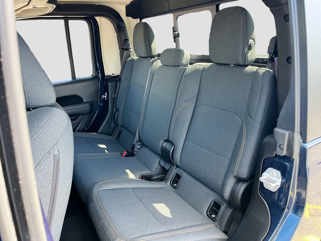 Certified 2025 Jeep Gladiator Willys image 24