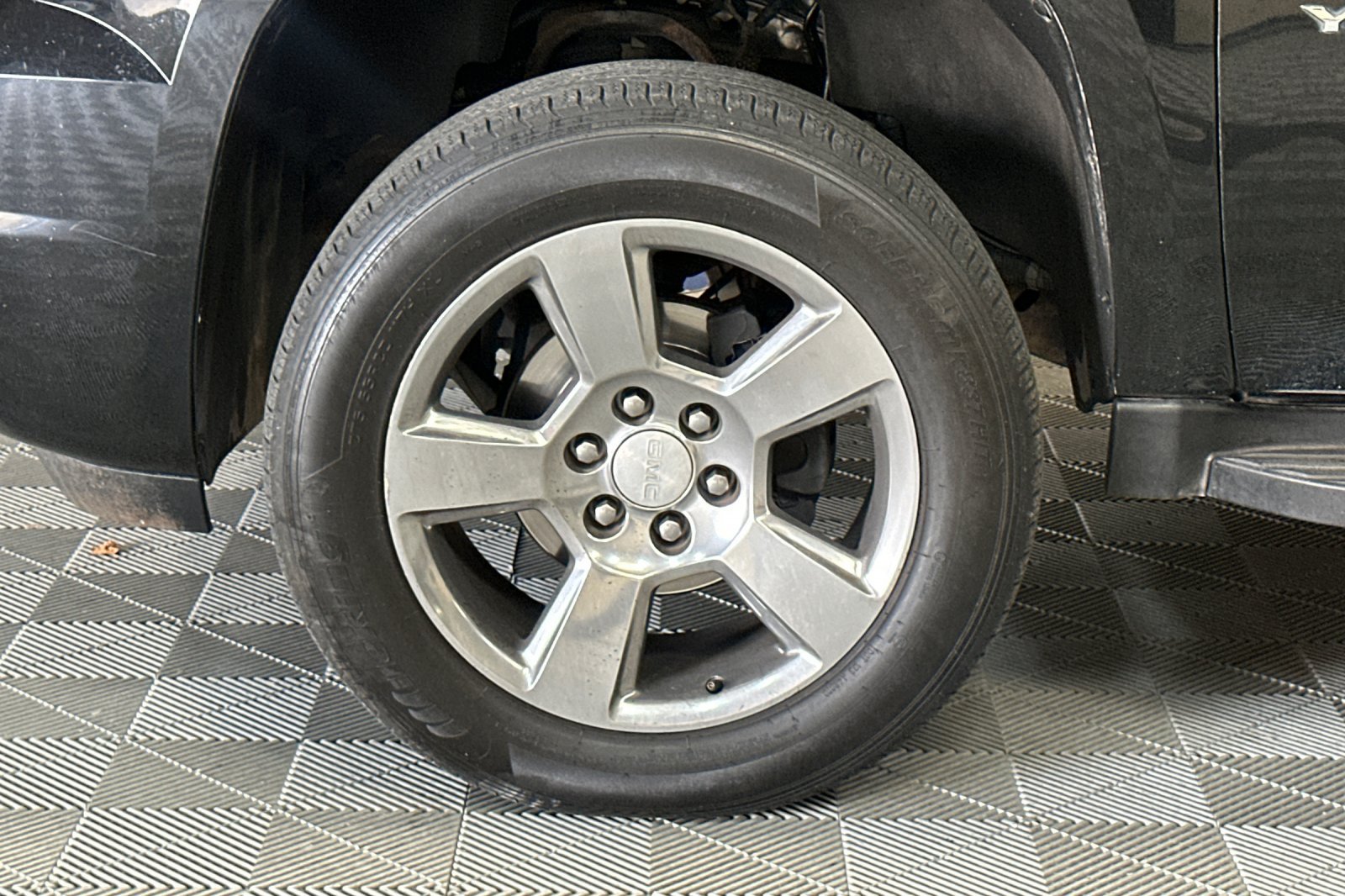 Used 2013 GMC Yukon XL SLT RWD image 40