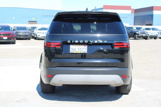 Used 2024 Land Rover Discovery S AWD/4WD image 4
