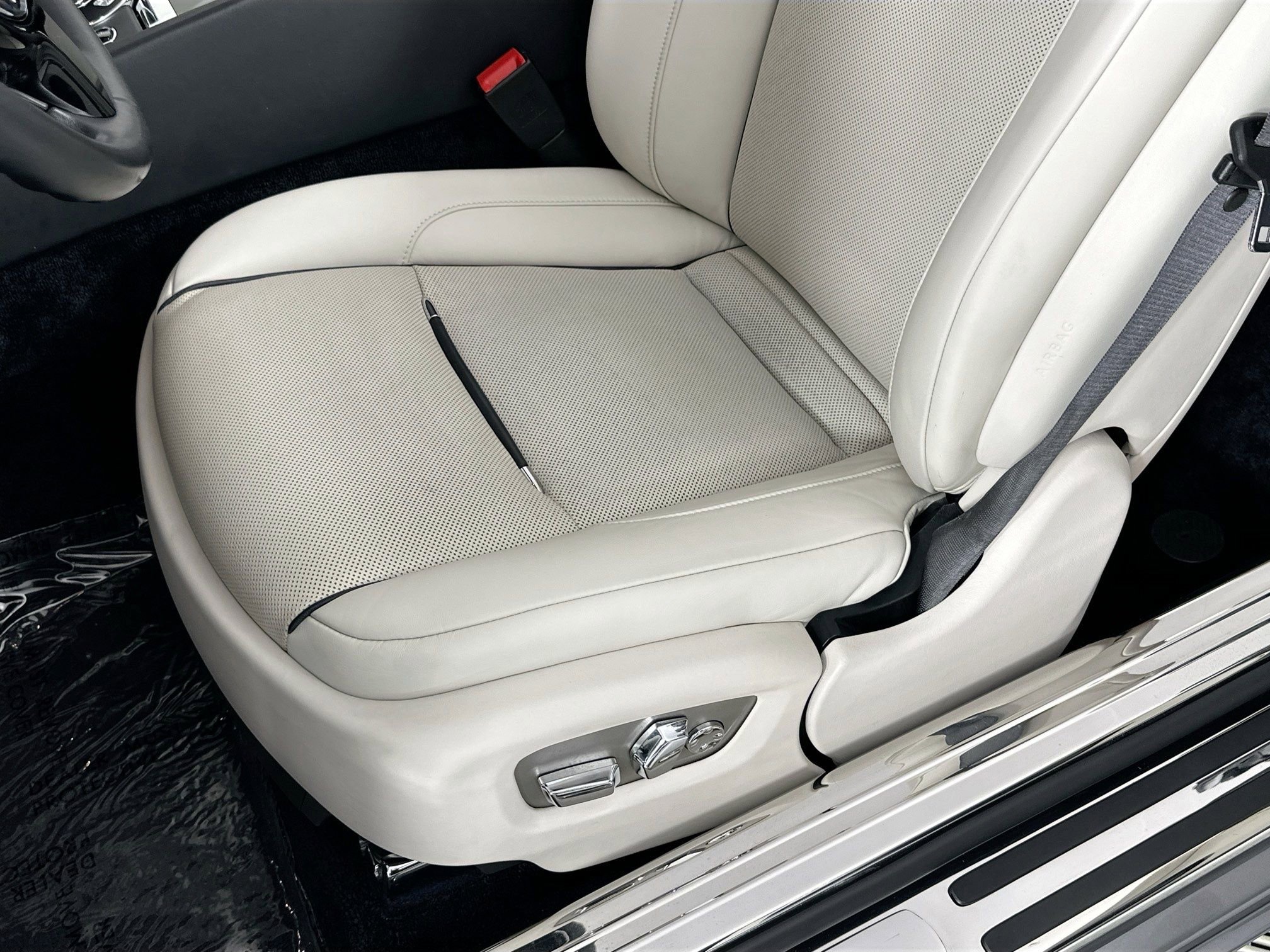 Certified 2016 Rolls-Royce Dawn image 19