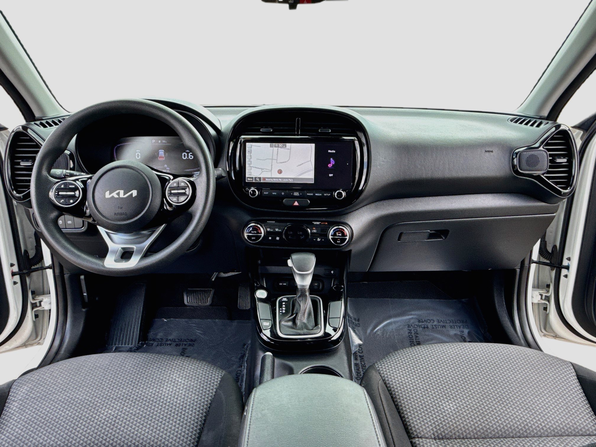 Used 2023 Kia Soul S FWD image 14