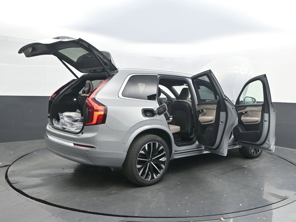 New 2026 Volvo XC90 B6 Plus w/ Protection Package Premier image 35