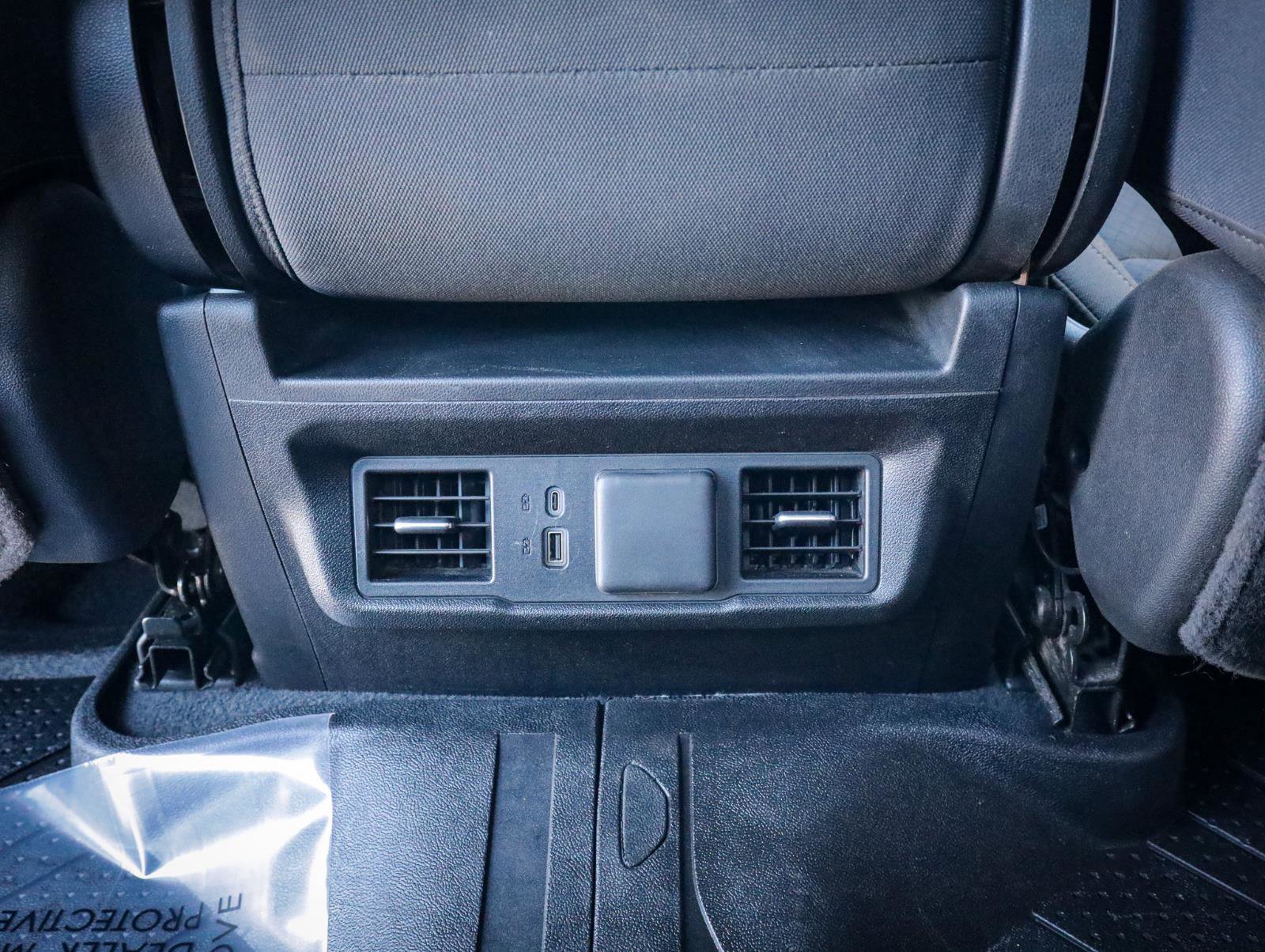 Used 2024 Chevrolet Silverado 2500 LT w/ Convenience Package image 32