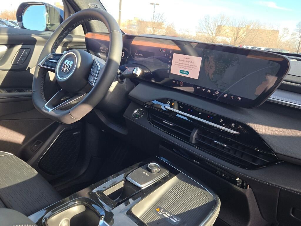 New 2026 Buick Enclave Sport Touring w/ LPO, Floor Liner Package image 9