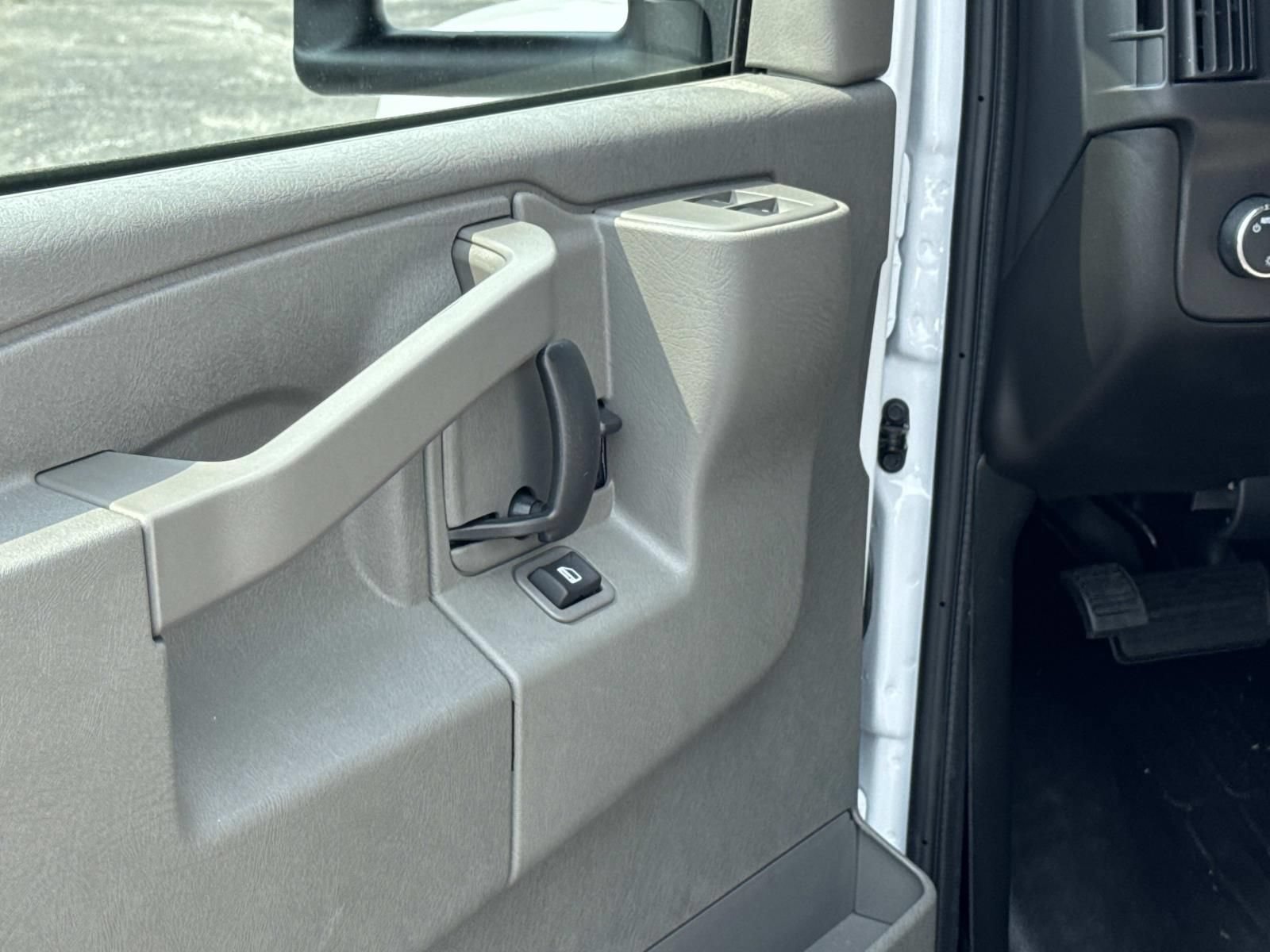 New 2026 Chevrolet Express 3500 w/ Power Convenience Package RWD image 16