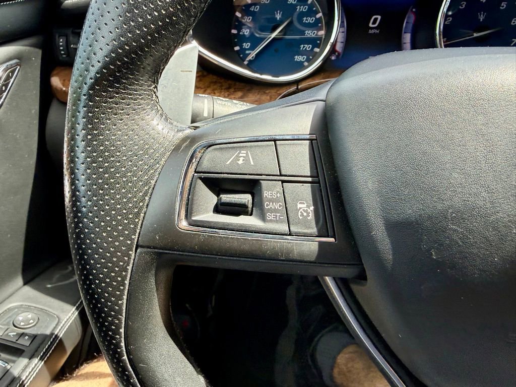 Used 2017 Maserati Quattroporte S image 27