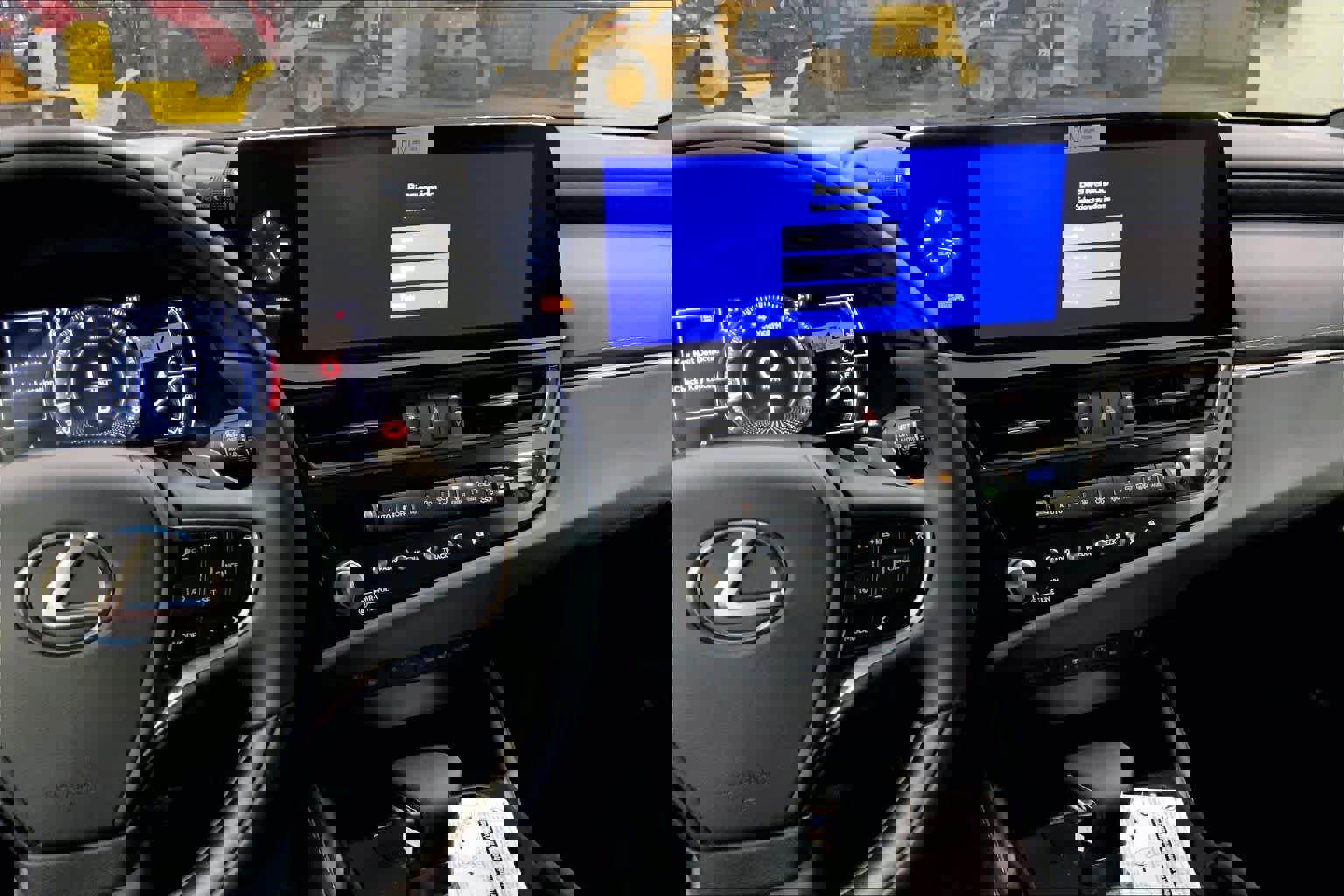 New 2025 Lexus ES 350 Ultra Luxury image 6