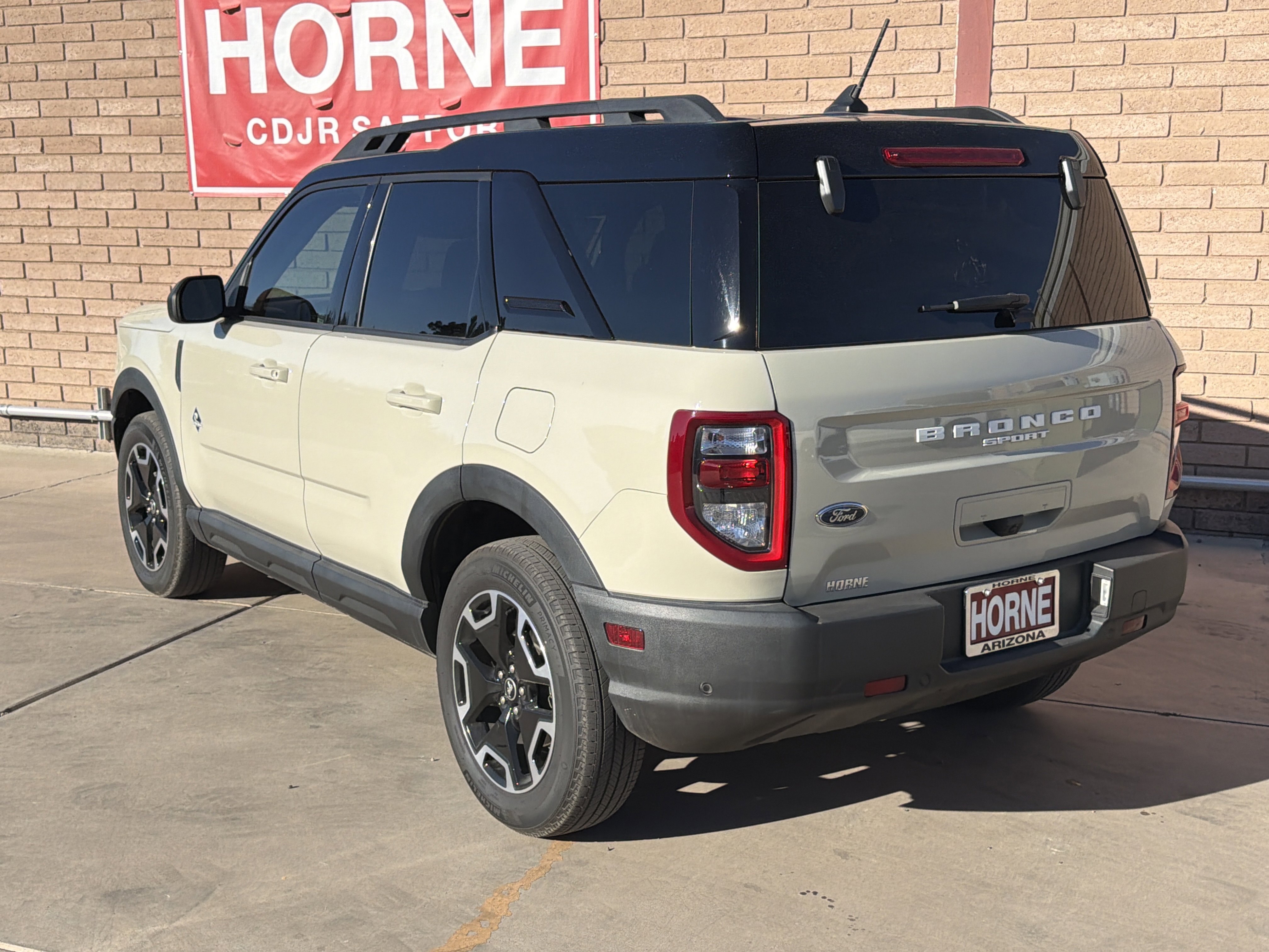 Used 2024 Ford Bronco Sport Outer Banks w/ Tech Package image 3