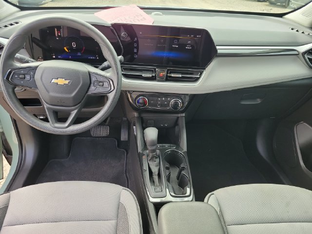 Used 2025 Chevrolet TrailBlazer LT FWD image 8