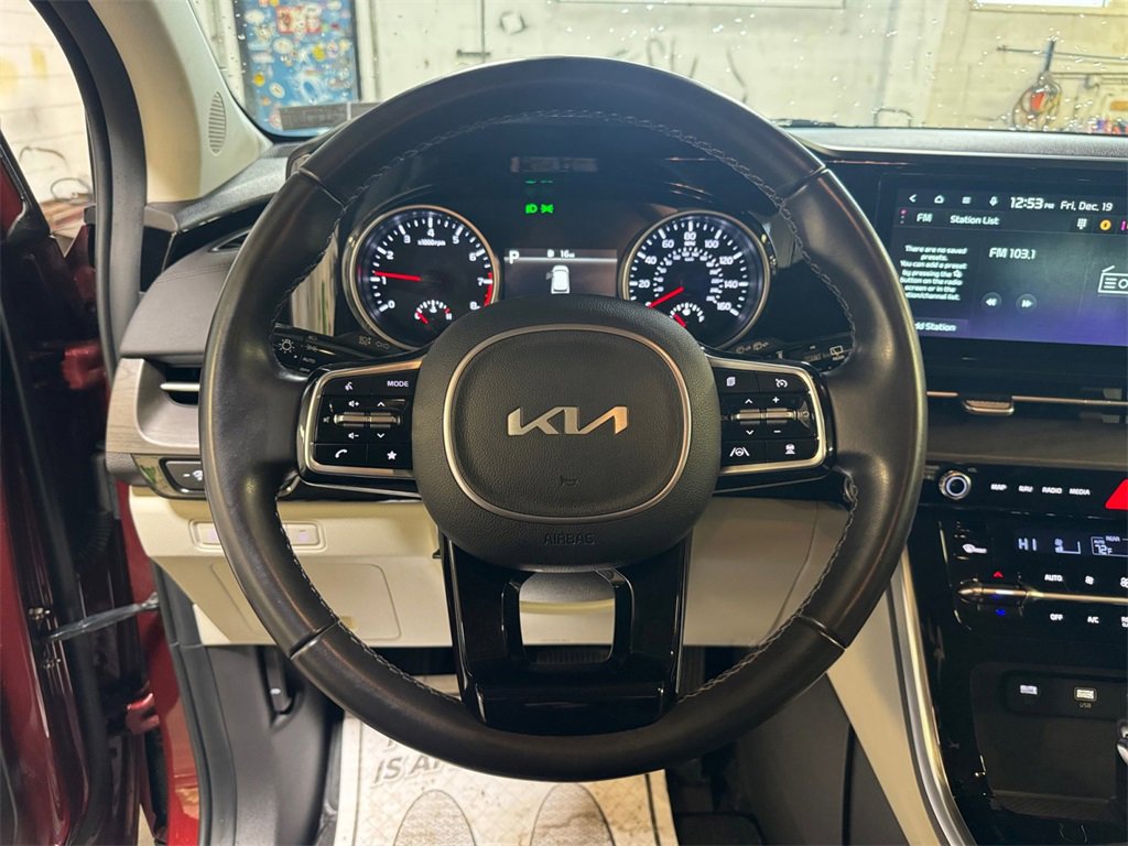 Certified 2024 Kia Carnival EX image 15