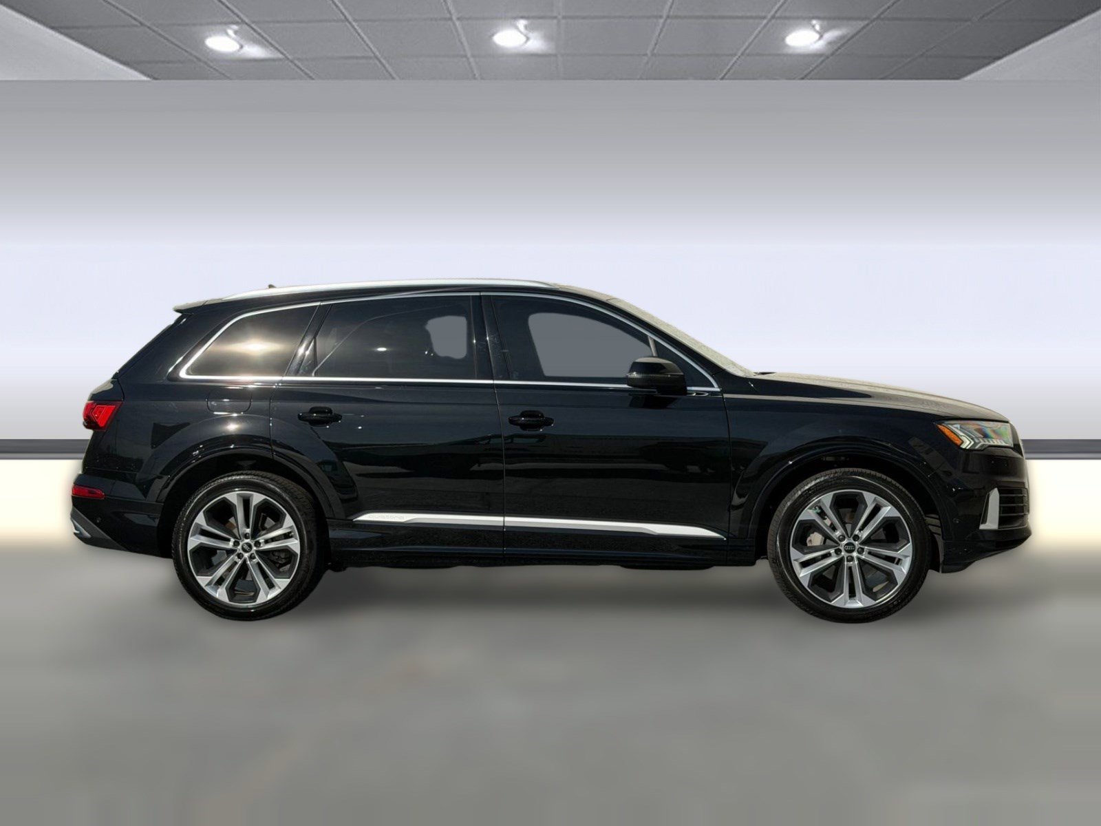 Used 2024 Audi Q7 Premium Plus w/ Premium Plus Package image 8
