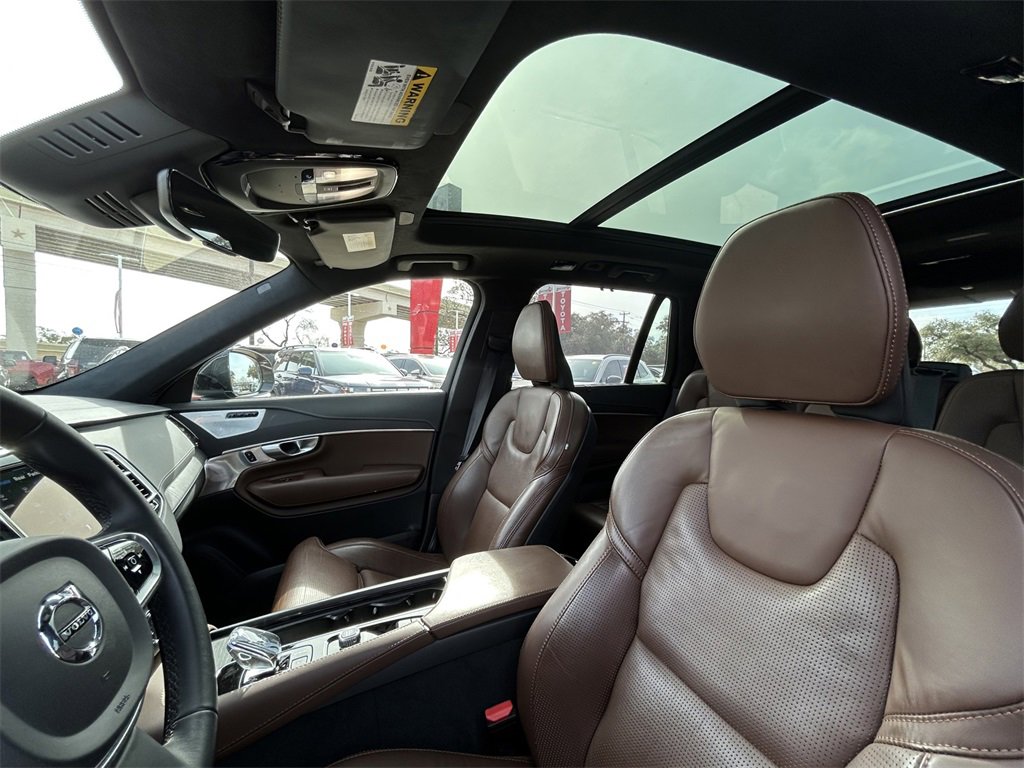 Used 2024 Volvo XC90 B6 Ultimate w/ Lounge Package image 12