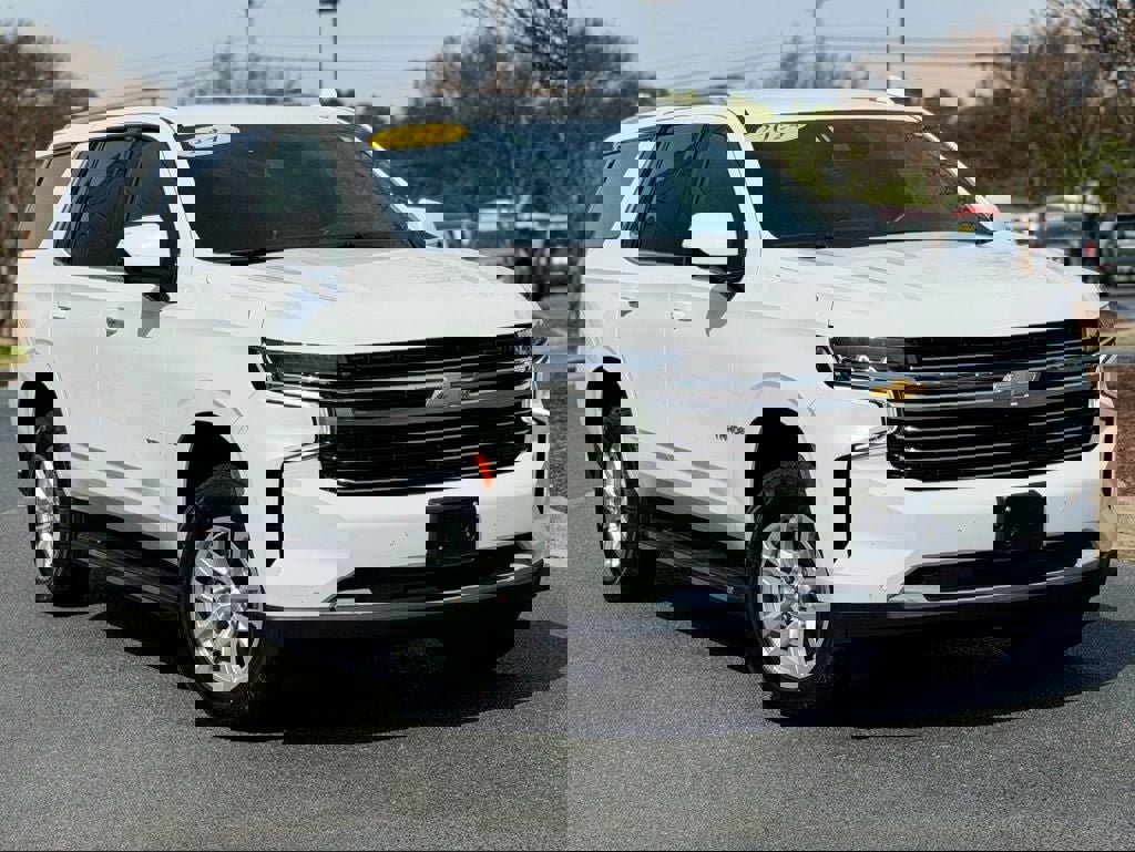 Used 2024 Chevrolet Tahoe LT image 2