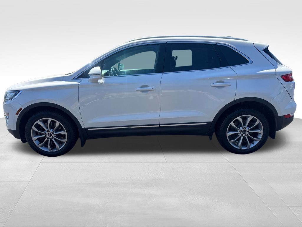 Used 2018 Lincoln MKC Select w/ Select Plus Package AWD/4WD image 2