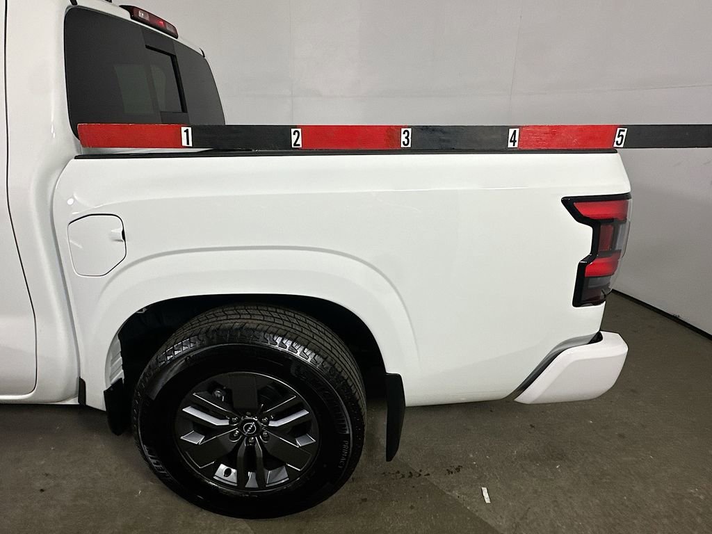 Used 2025 Nissan Frontier SV w/ SV Convenience Package image 37