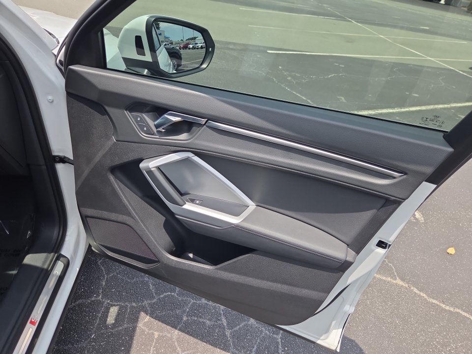 Used 2019 Audi Q3 2.0T Premium Plus w/ Premium Plus Package AWD/4WD image 35