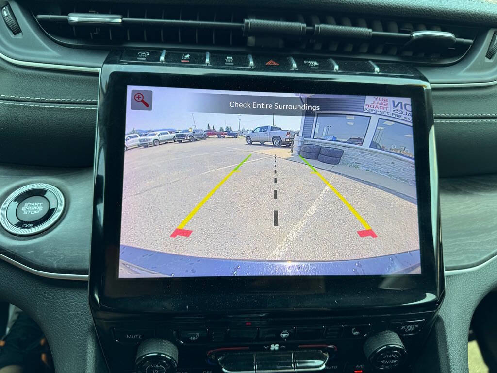 Used 2023 Jeep Grand Cherokee L Limited image 14