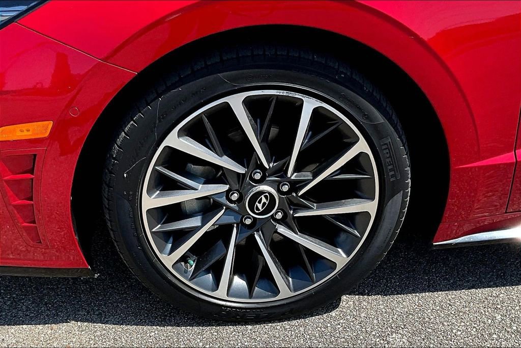 Used 2021 Hyundai Sonata Limited image 8