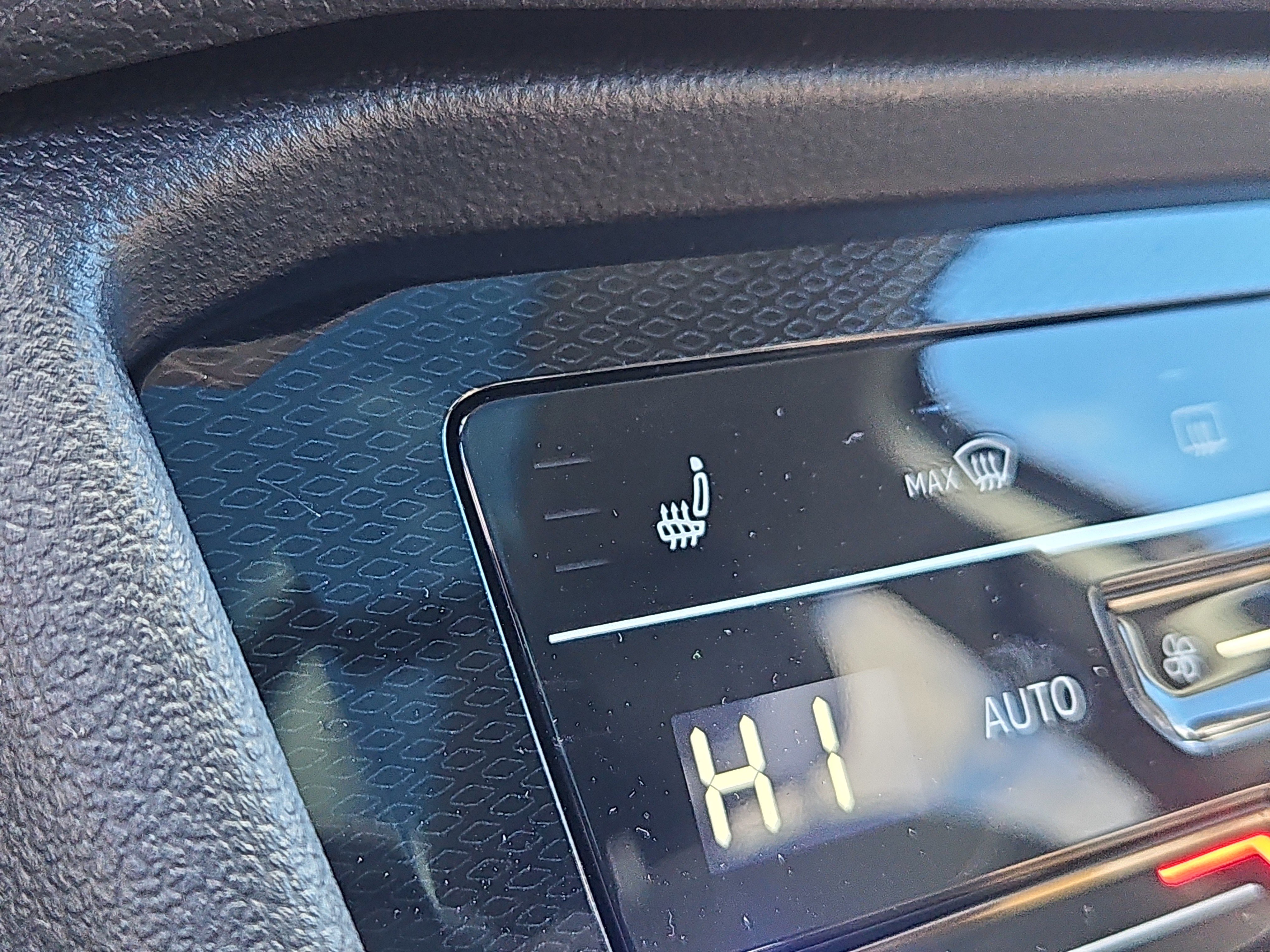 New 2026 Volkswagen Taos SE AWD/4WD image 11