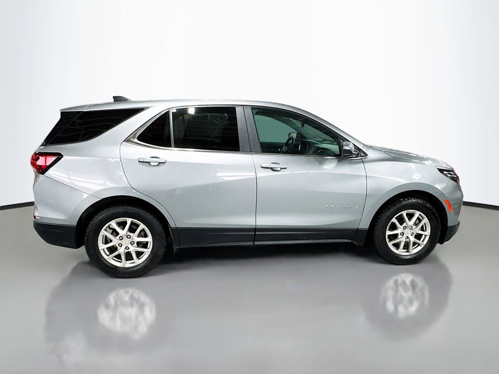 Used 2023 Chevrolet Equinox LT w/ Driver Convenience Package image 5