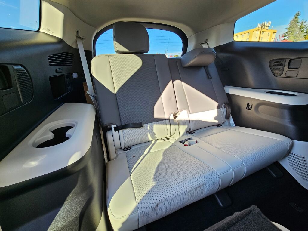 New 2026 Hyundai Ioniq 9 SEL image 13