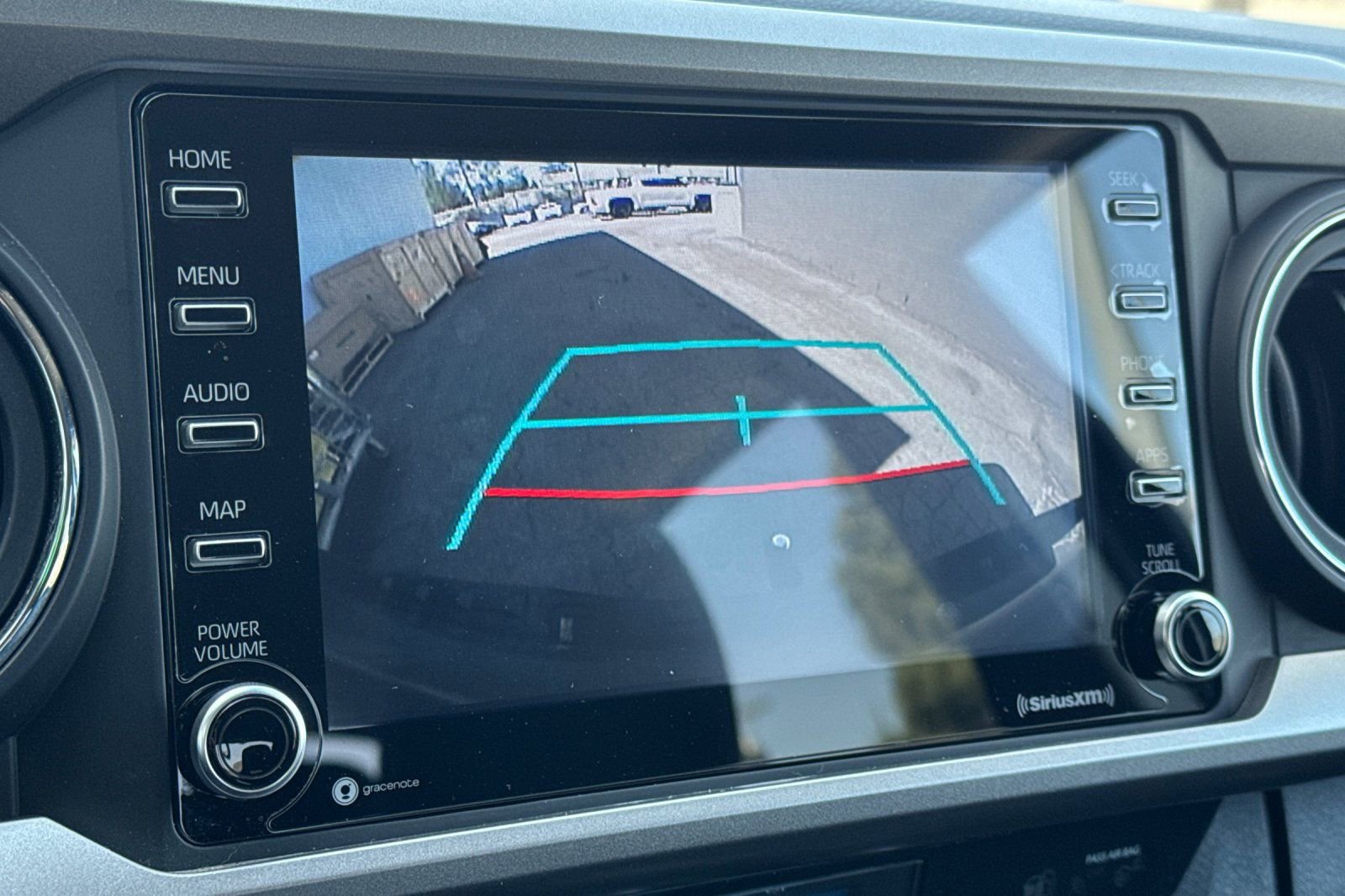 Used 2021 Toyota Tacoma SR5 w/ Trail Edition image 24