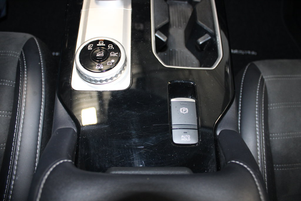 Used 2025 Mitsubishi Outlander SE AWD/4WD image 18