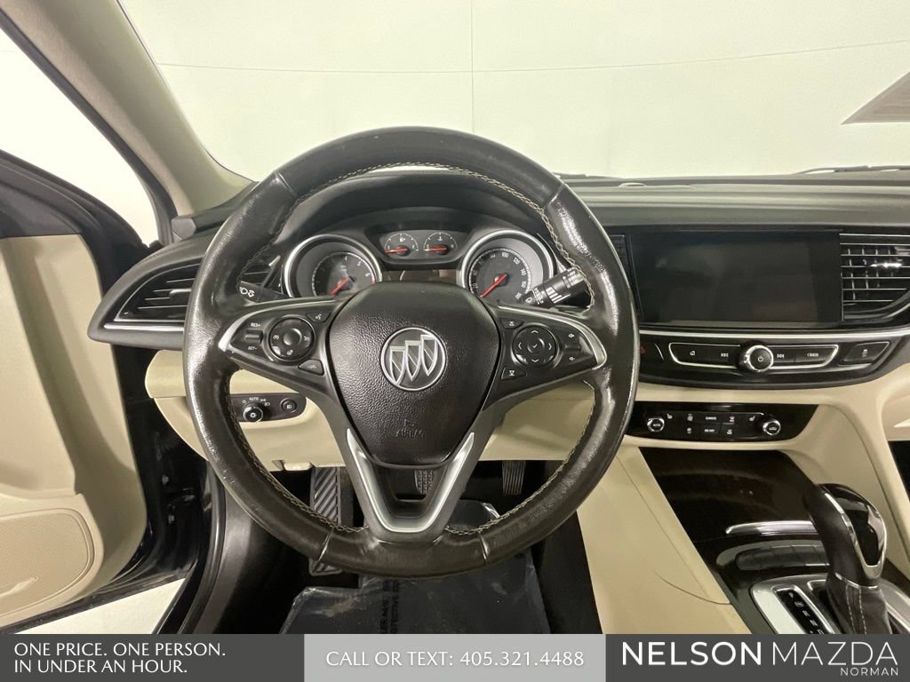 Used 2018 Buick Regal Essence w/ Driver Confidence Package #1 AWD/4WD image 41