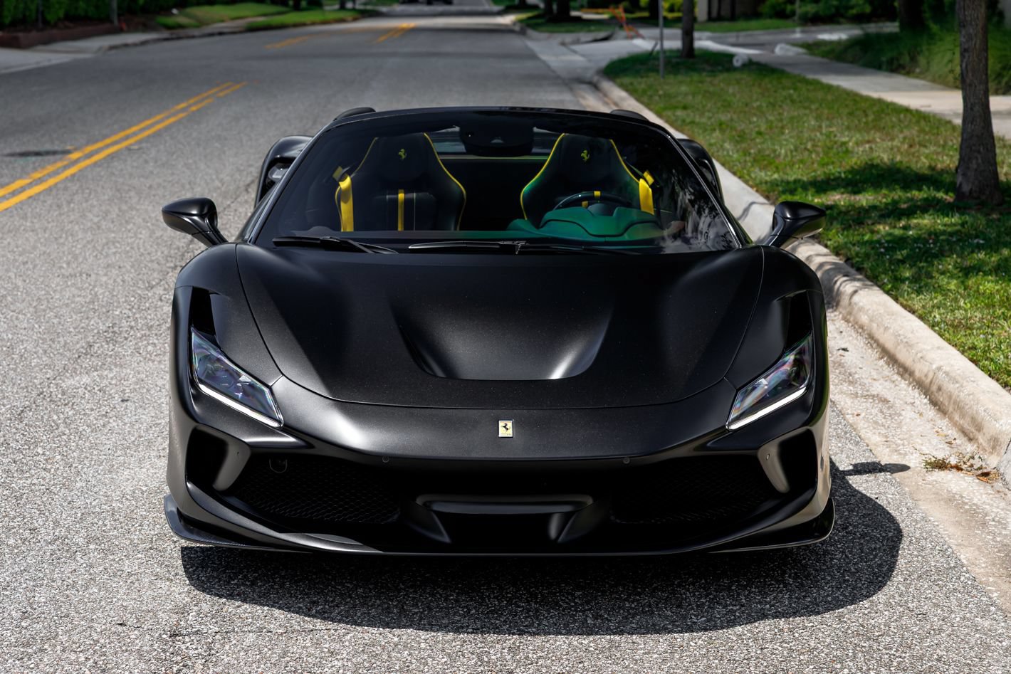 Used 2022 Ferrari F8 Tributo RWD image 6
