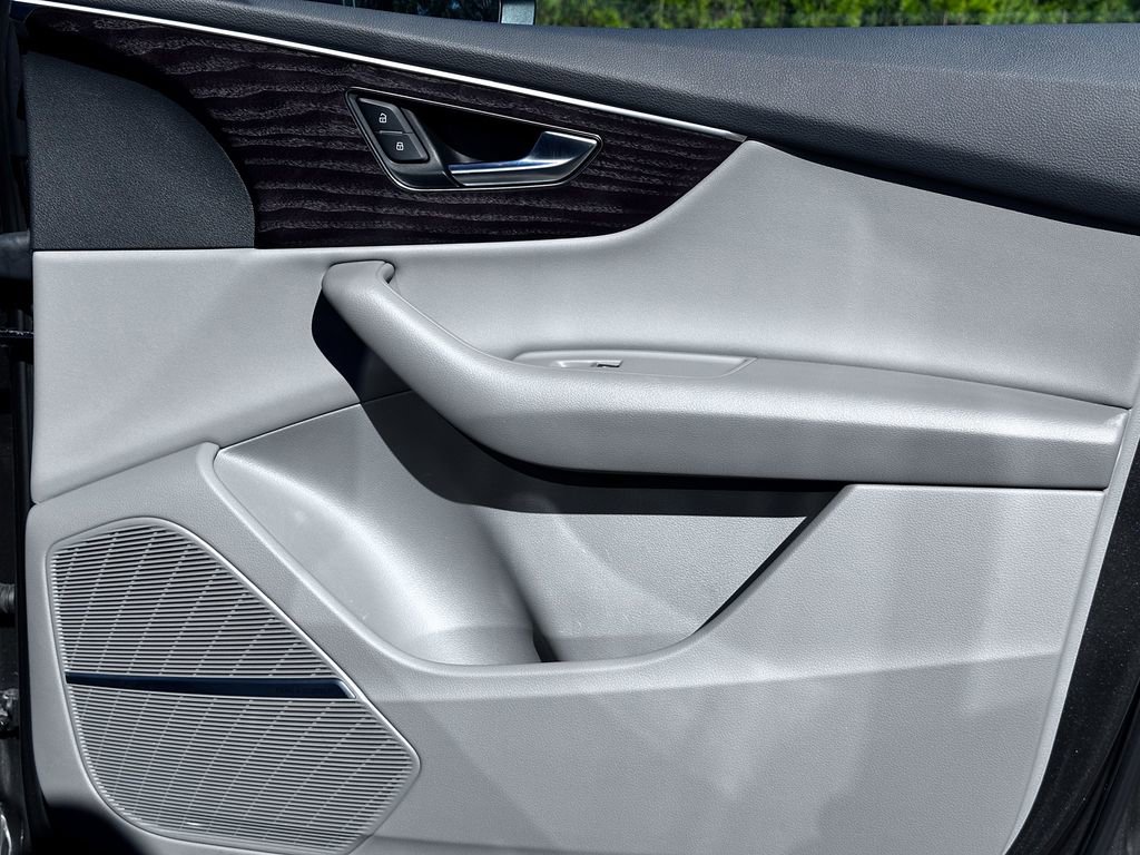 Used 2021 Audi Q7 2.0T Premium Plus w/ Premium Plus Package image 39