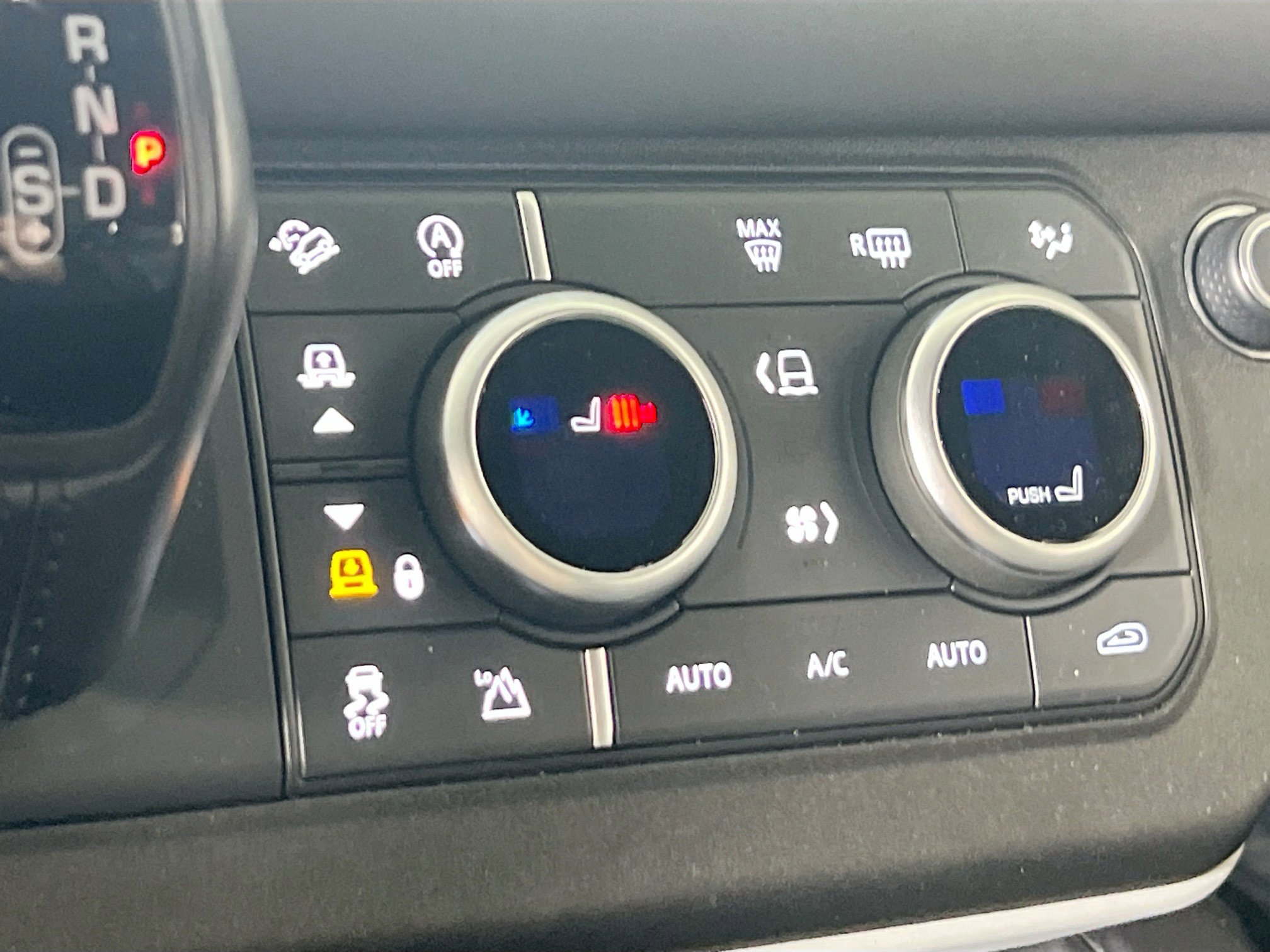 Used 2024 Land Rover Defender 110 X-Dynamic SE image 21