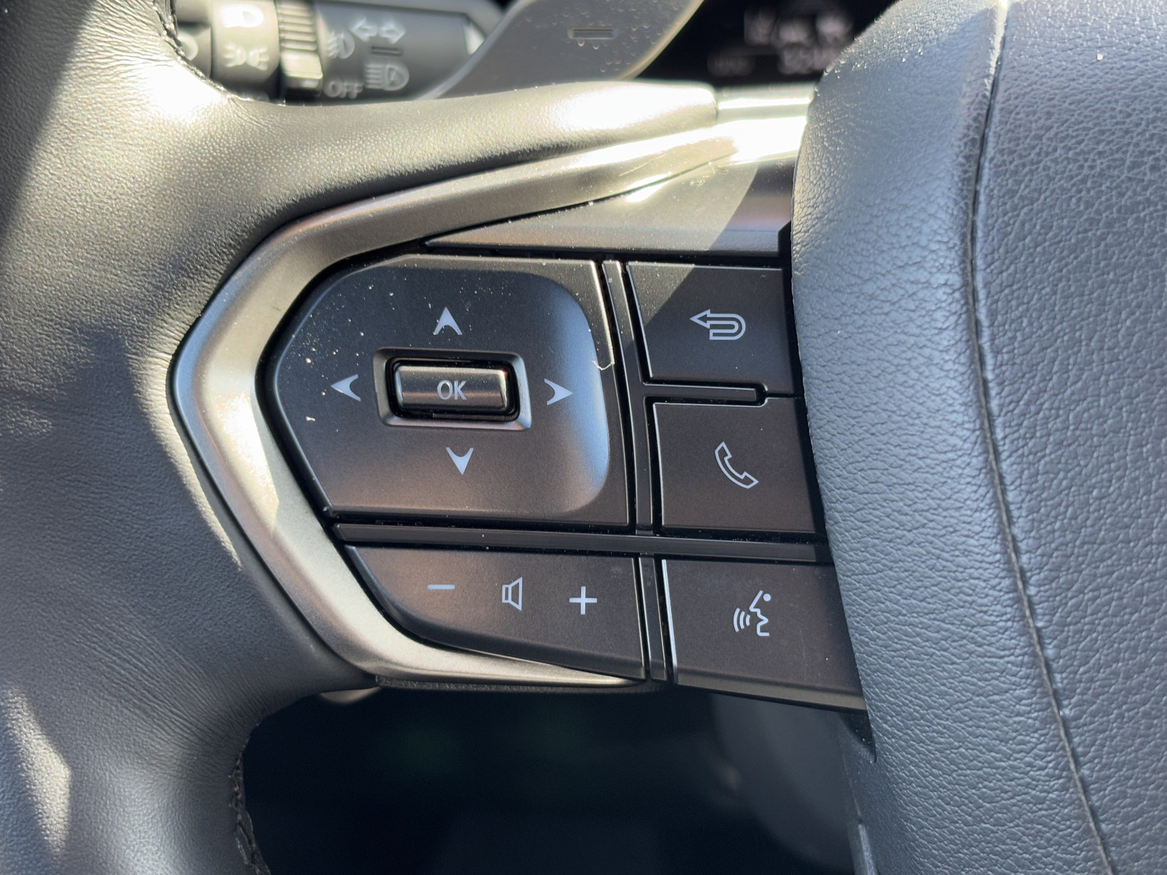 Used 2024 Lexus RX 350 Premium image 19