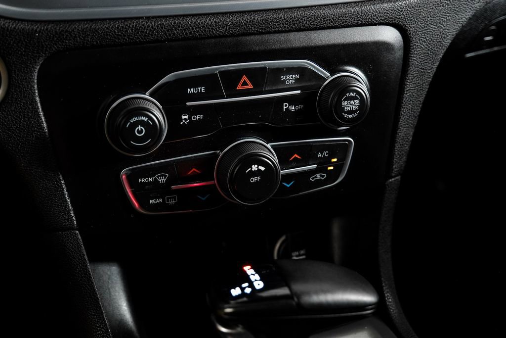 Used 2023 Dodge Charger SXT RWD image 26