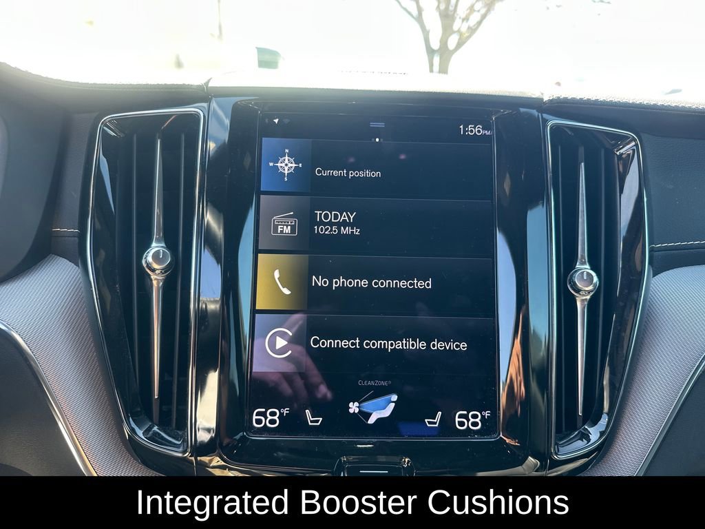 Used 2021 Volvo XC60 T5 R-Design image 19