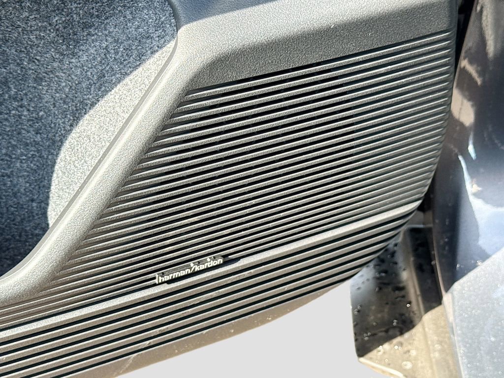 New 2026 Subaru Outback Limited image 17